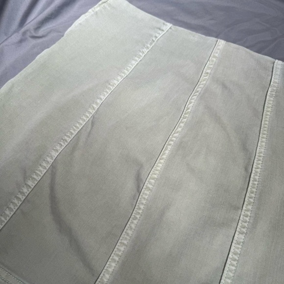 CUTE MINI 💚🤍 - Picture 3 of 3